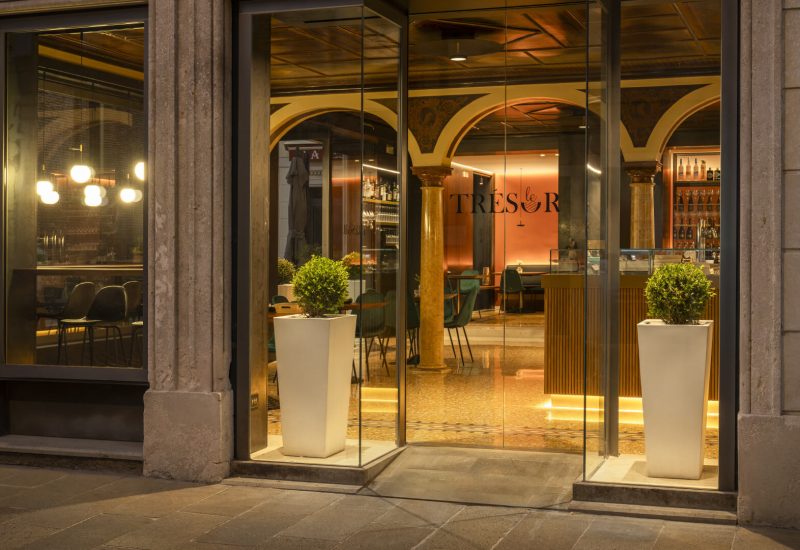 NEGOZI E SPAZI COMMERCIALI1-100